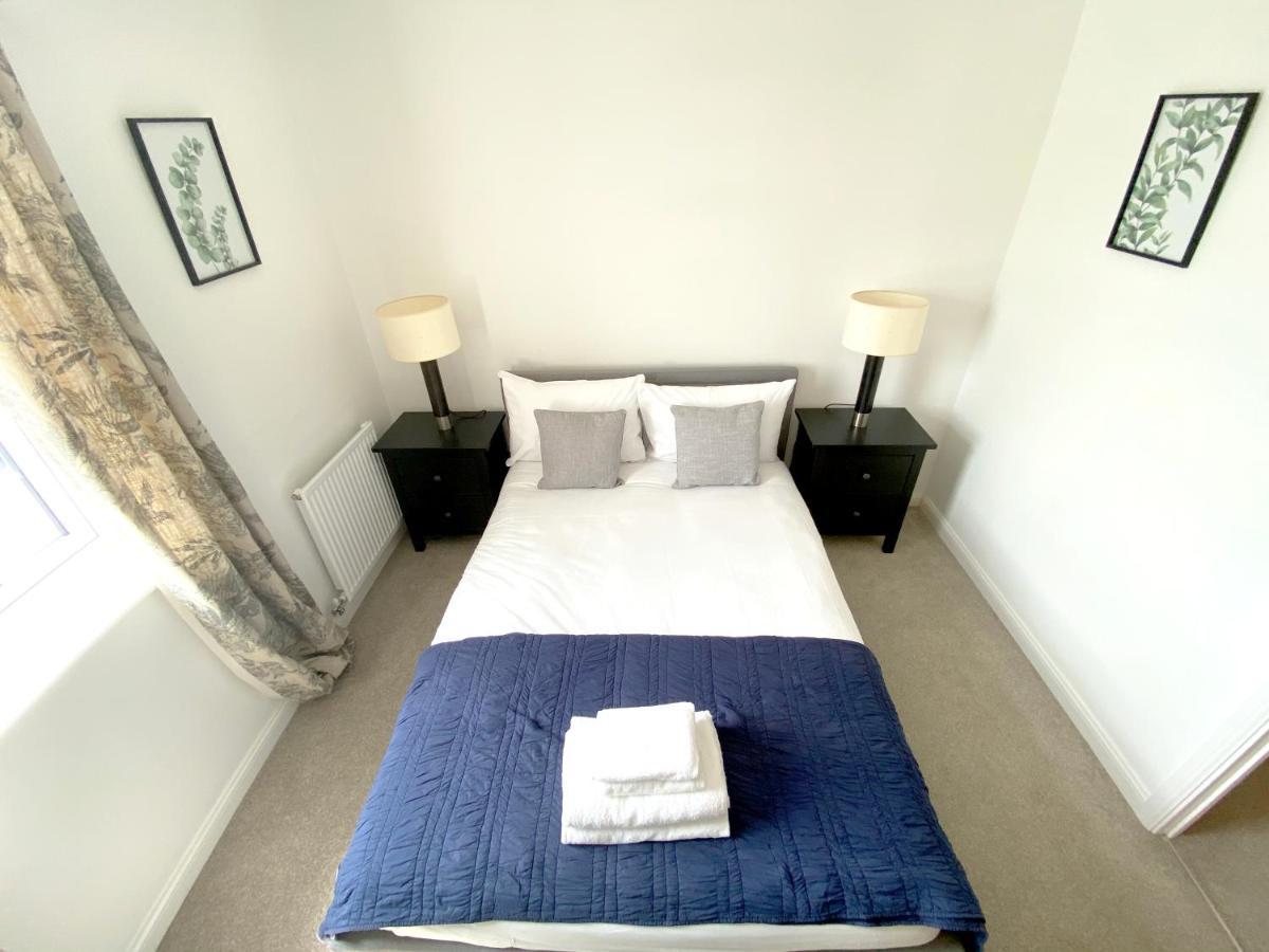 Apartment Crowd Luxury Doncaster