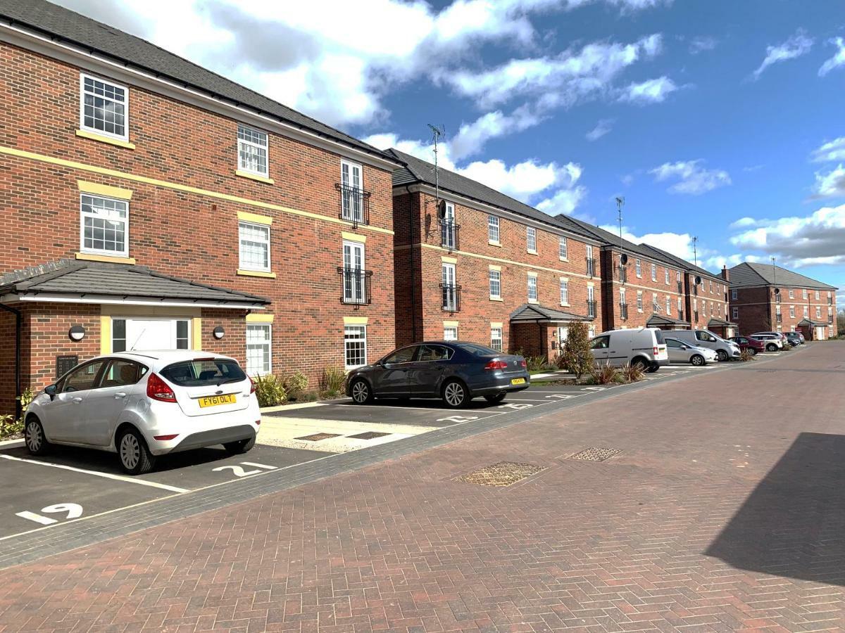 Crowd Luxury Apartment Doncaster